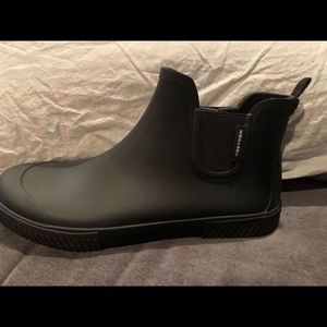 guswnt chelsea waterproof boot